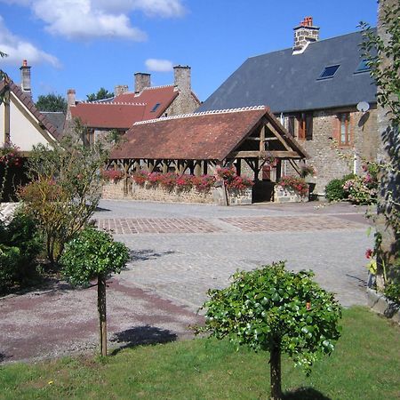 Camping Des Rochers Des Parcs Clécy Exterior foto