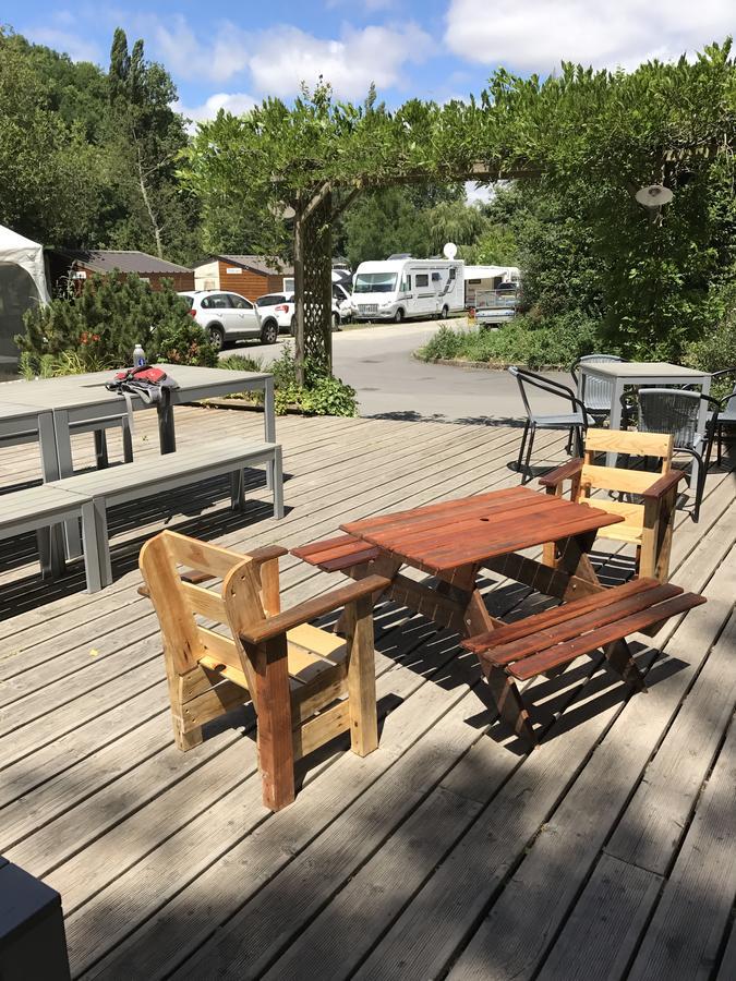 Camping Des Rochers Des Parcs Hotel Clécy Exterior foto